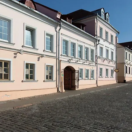 Trinity & Tours Ostello