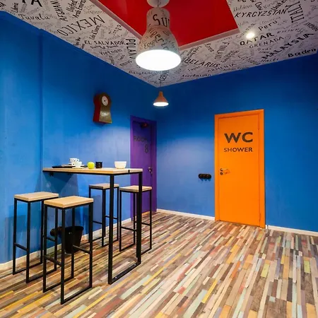 Trinity & Tours Ostello