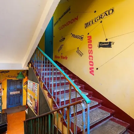 Hostel Trinity & Tours