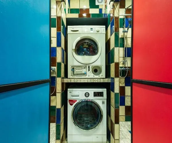 Hostel Trinity & Tours